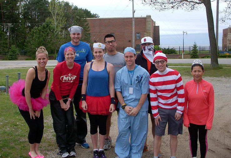 Dressed up running crew
