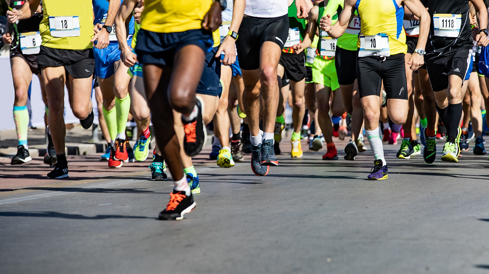 people running a race